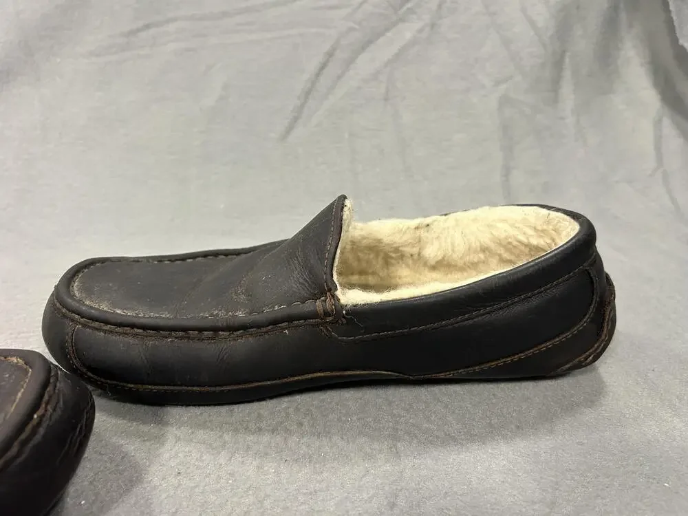 UGG Ascot Slippers Mens Size 10 Brown Sheepskin Leather Shearling Lined Moccasin